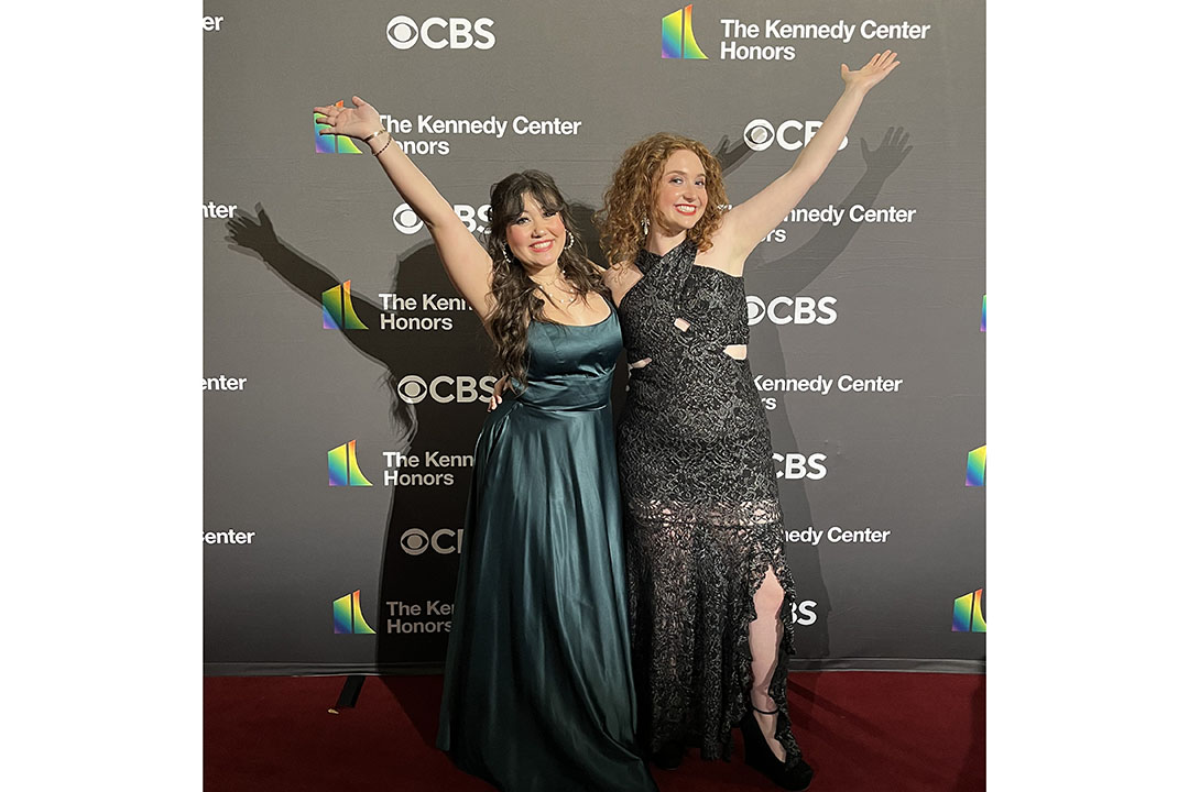 Katelyn Kovach (l) and Maya Levine worked at social media correspondents at the Kennedy Center Honors. 