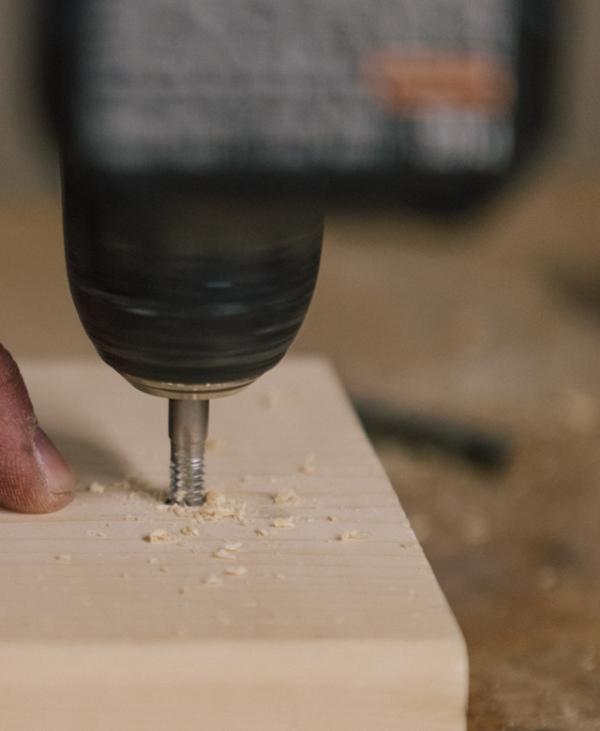 drill in wood
