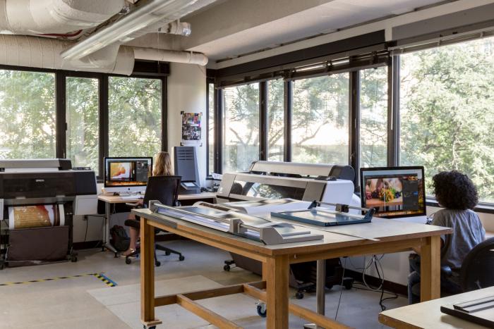 Large format printing lab